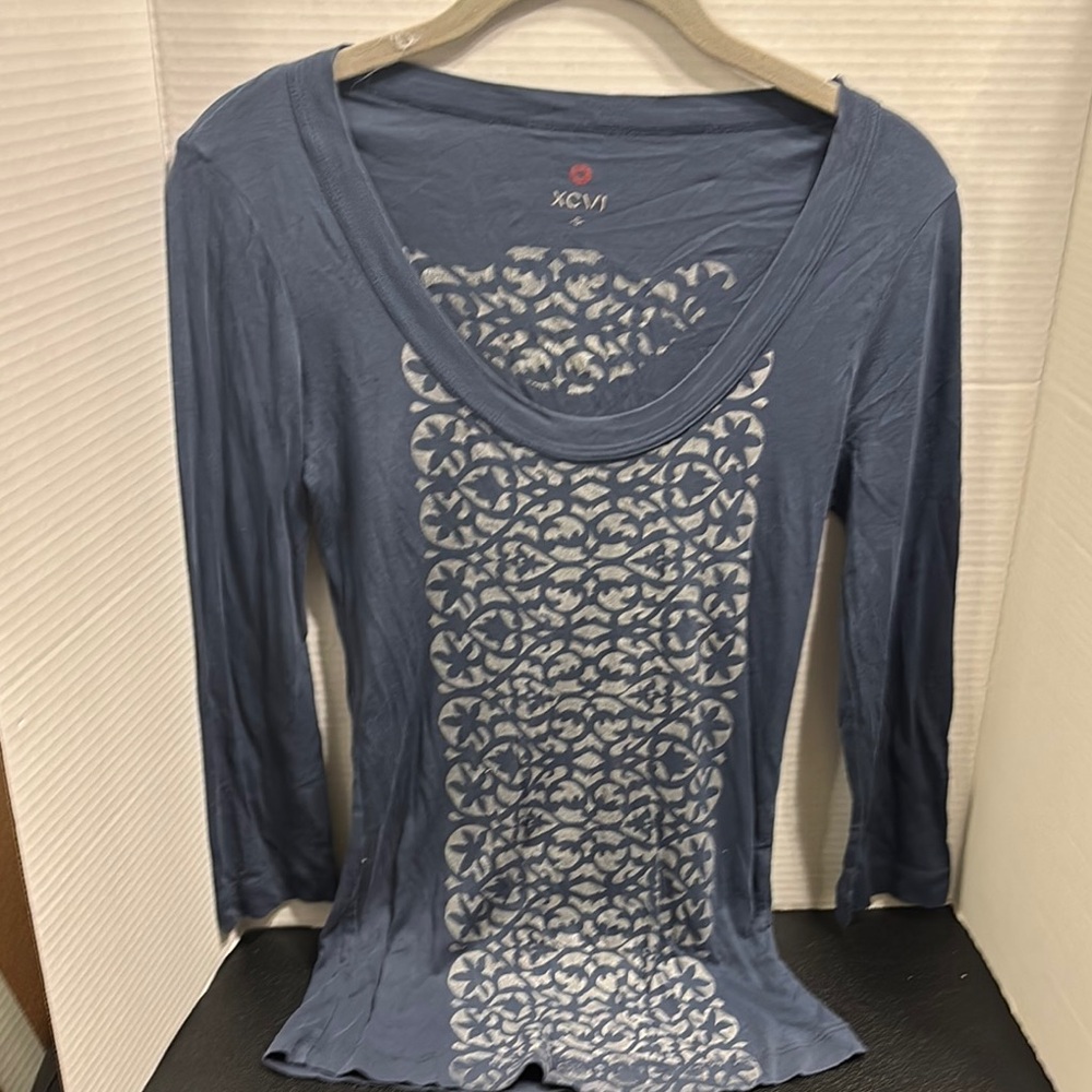 XCVI Women's Blue Top with silver Pattern size small